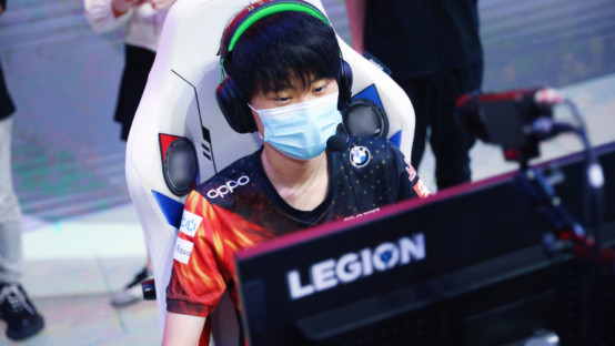 逐渐成长为 逐渐成长为